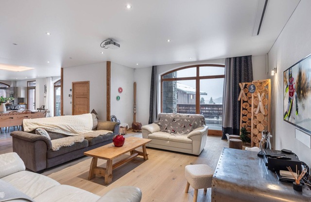 Loft spacieux avec spa, piscine, salle de sport et parking