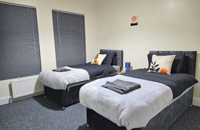 *Spacious/Luxury/Near City Center/Free Parking*