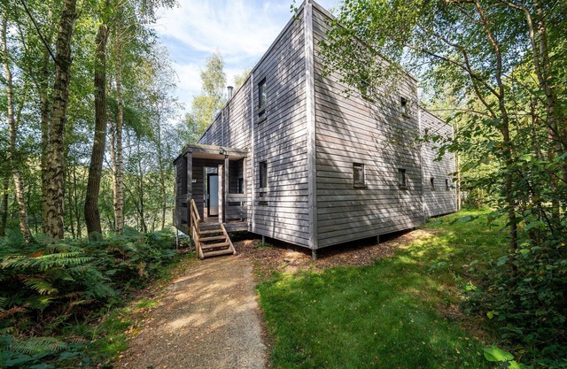 Maison au bord du lac dans la nature par belvilla