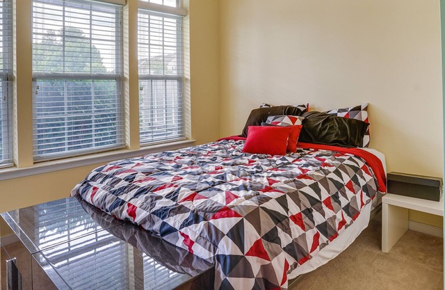 Spacious Mechanicsville Townhome w/ Balcony!