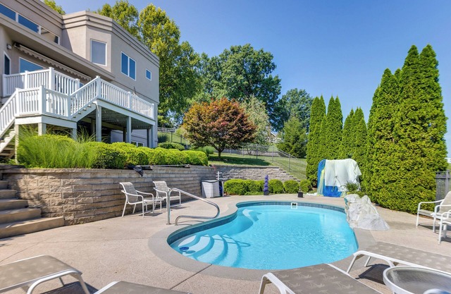 Spacious Missouri Retreat w/ Pool, Gym & Game Room