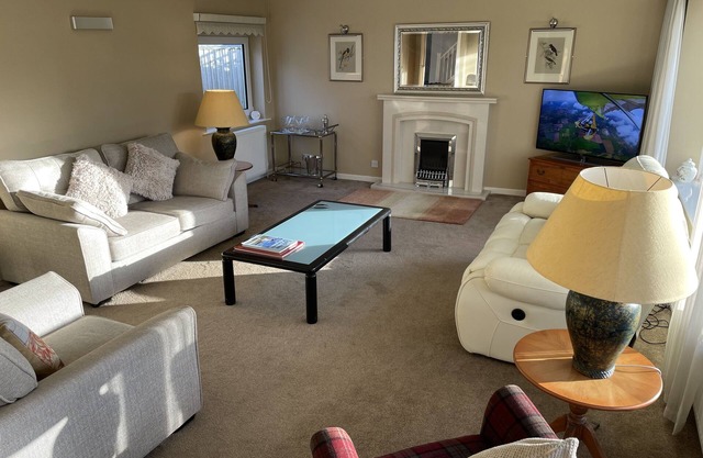 Spacious modern house with large garden in Lytham