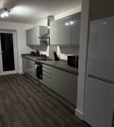 Spacious & Modern house in St Helens