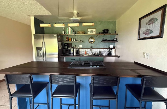 Spacious Molokai Style Condo - Locally Owned