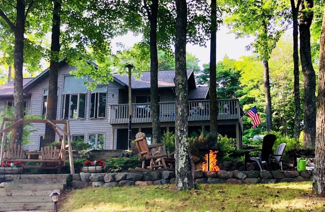 Spacieux Northwoods Home - Parfait pour les familles - Grande pêche!