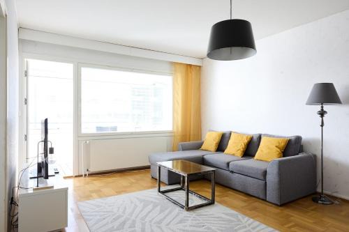 Spacious one-bedroom apartment on the River Aura