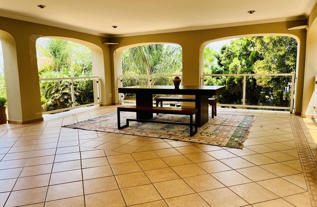 Spacious Peaceful 5 Bedroom House