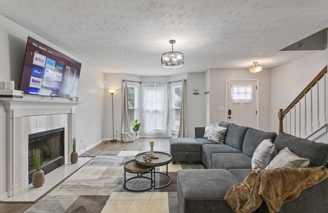 Spacious Pet-Friendly Retreat w/ Screened-In Sunroom and Grill
