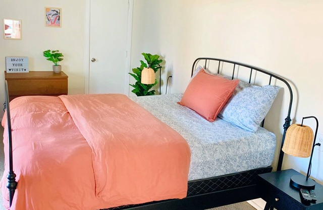 Spacious private studio in Long Beach
