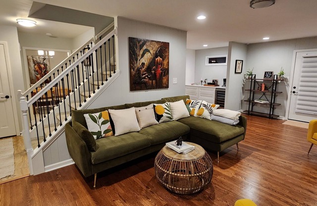 Spacious & Private Willow Creek Getaway ★ King Bed & Laundry ★ Near DT Raleigh