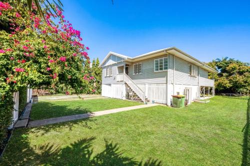 Spacious Queenslander Retreat