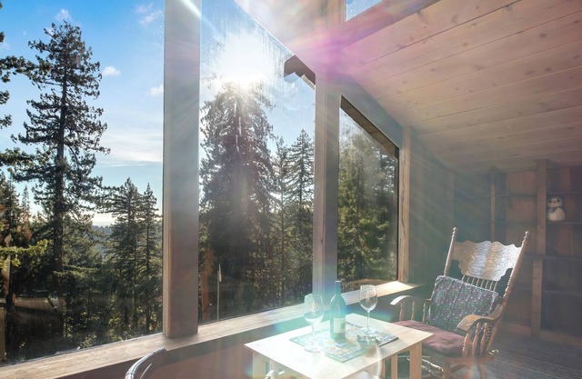 Spacious Redwood Forest Retreat Stunning View 45acre WiFi