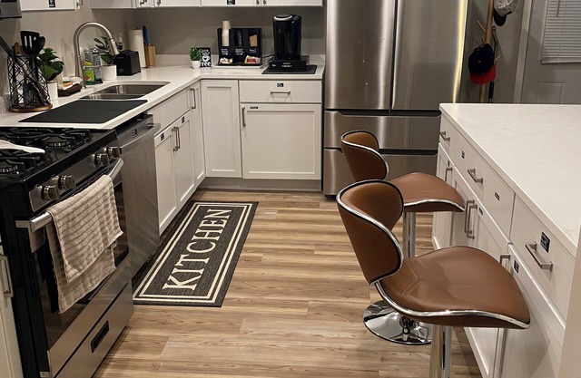 Spacious, remodeled 4-bedroom home with WiFi, AC, fire pit in charming Champaign
