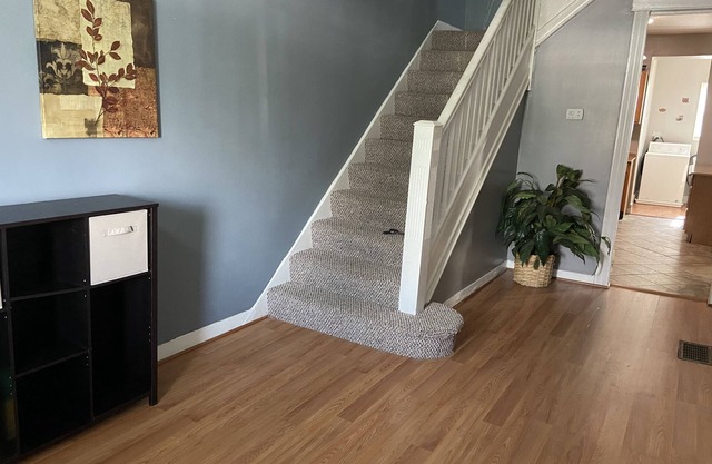 Spacious room in Baltimore near hospitals