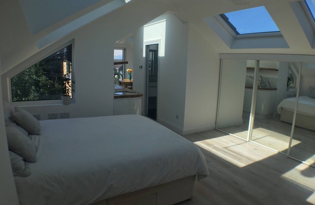 Spacieux loft indépendant avec cuisine