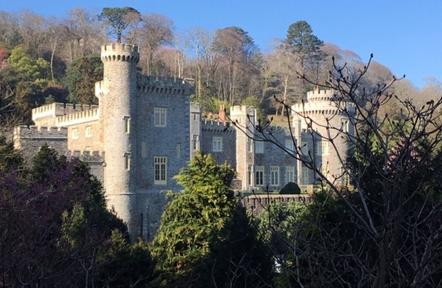 Spacieux, appartement indépendant dans ce château historique de Caerhays, à distance de marche de la