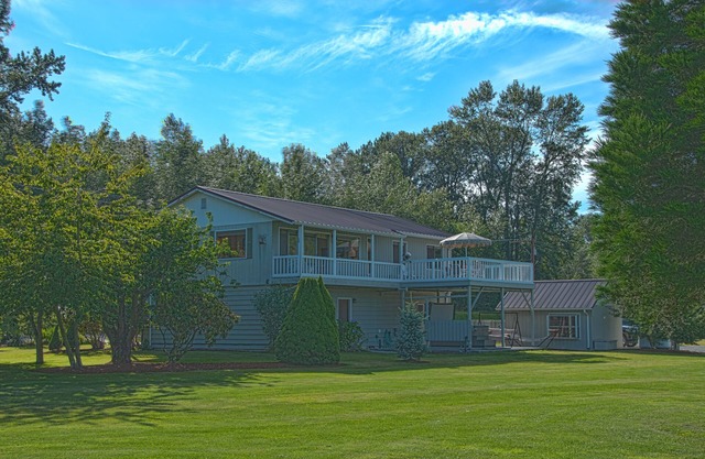 Spacieux Valley Skagit Guest House avec vue imprenable sur le mont Baker.