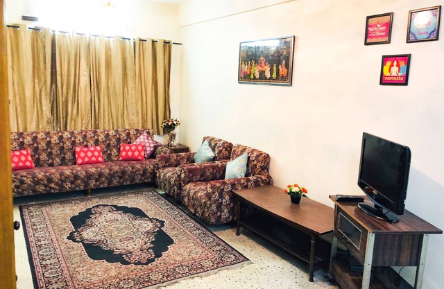 Spacieux, ensoleillé, appartement de 3 chambres au coeur de la ville