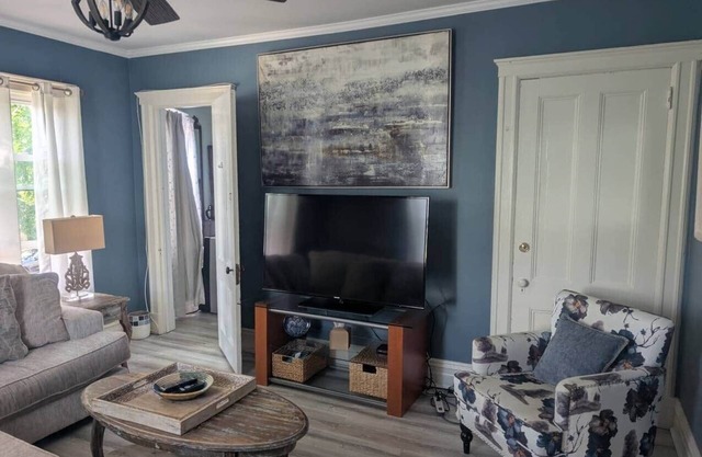 2 BR spacieux appartement dans le quartier historique de Montclair NJ à proximité des transports de New York