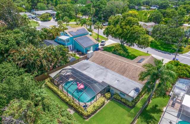 Spacious & Sunny Family Gem - Heated Pool, Firepit and Game Room