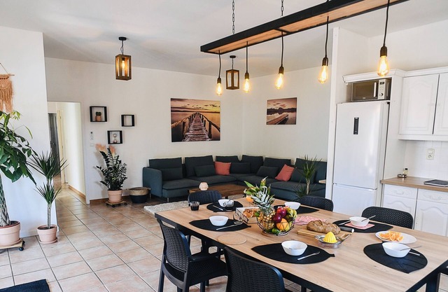 spacieux T5, terrasse, proche centre,parking privé