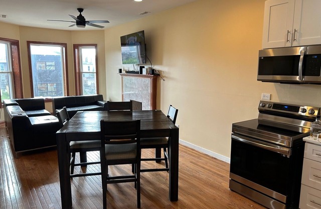 Wonderful Three Bedroom Condo in Woodlawn