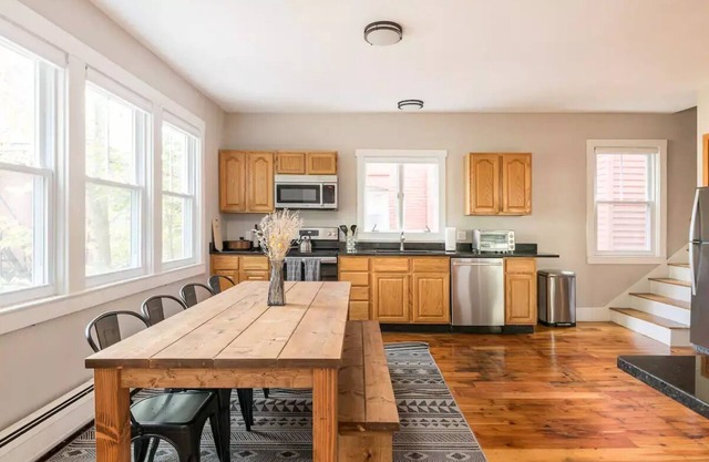 Spacious Townhome Style Apt