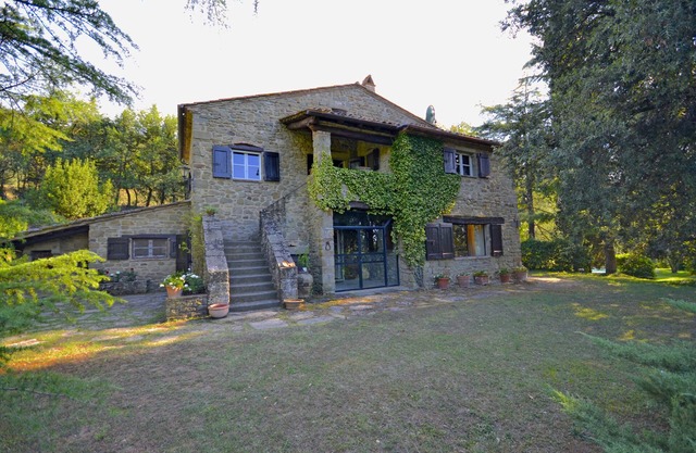 Villa confortable à Cortona avec piscine privée