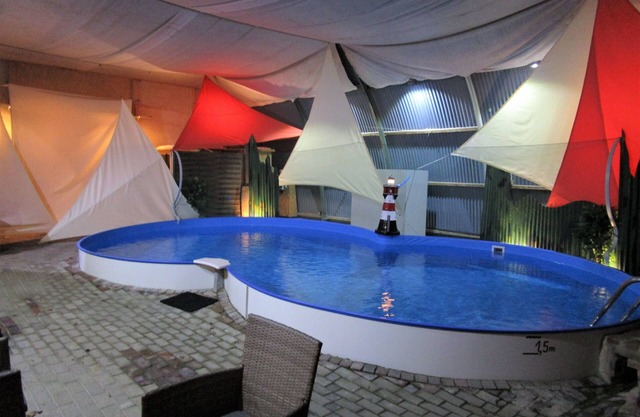 Résidence de vacances 4 * généreusement conçue pour 6 personnes. avec piscine et utilisation sauna