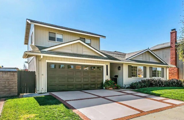 Spacious Ventura Home with yard