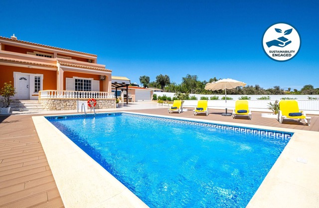 CHARMING VILLA W/ PRIVATE POOL, WI-FI, A/C, BBQ...