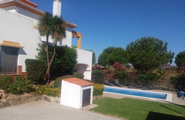 Spacieuse villa avec vue imprenable sur le parcours de golf sur le Guadiana et le Portugal