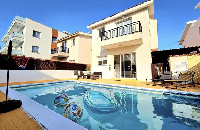 Spacious Villa with Private Pool