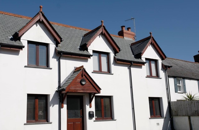 Spacieux et chaleureux, chalet bien équipé à Hartland, North Devon - 6 personnes.
