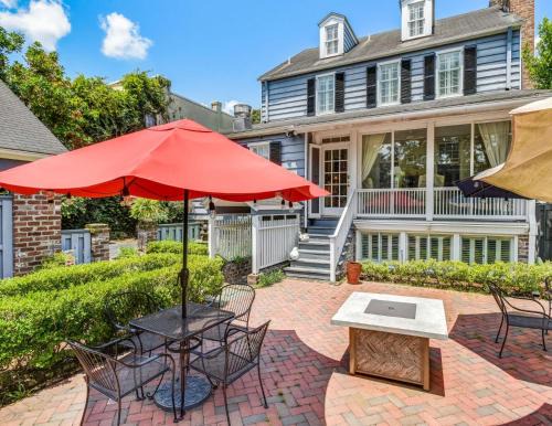 Spanish Moss Inn