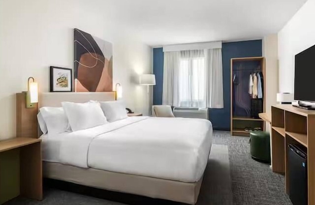 Spark by Hilton Indianapolis Northeast Fishers