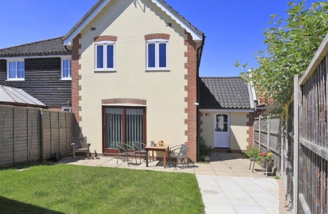 Sparrows - a cottage that sleeps 5 guests in 3 bedrooms