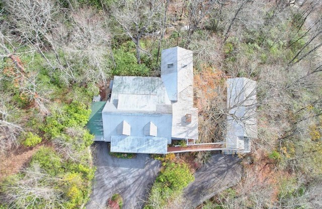 Sparrows Nest - mountain retreat near downtown Clayton w/Hot Tub, Dog Friendly