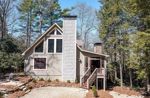Offre Spéciale Creekside Highlands Cabin: Mountian View and Hot Tub.