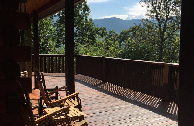 NOUVELLE LISTE!!! Autrefois Tree Tops à Bench Mountain / Spectacular Log Home