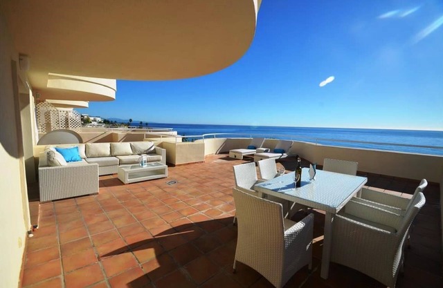 Appartement spectaculaire avec immense terrasse et vue panoramique.