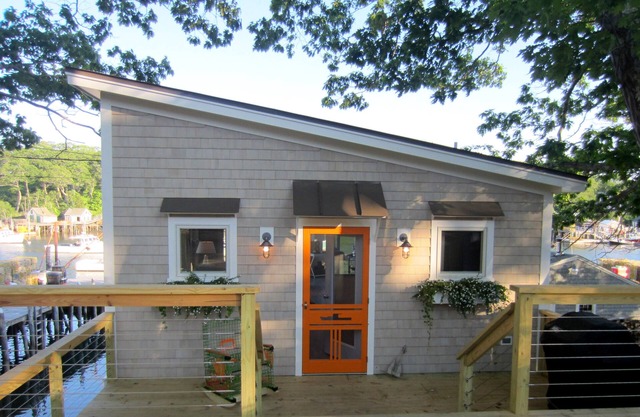 Spectaculaire Boathouse Cottage situé sur un quai privé à New Harbor