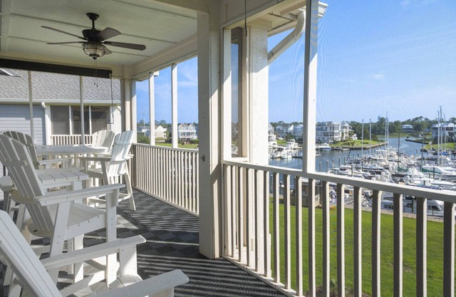 Spectacular Dog Friendly Marina Condo with Access to the St James Beach Club & Pool on Oak Island