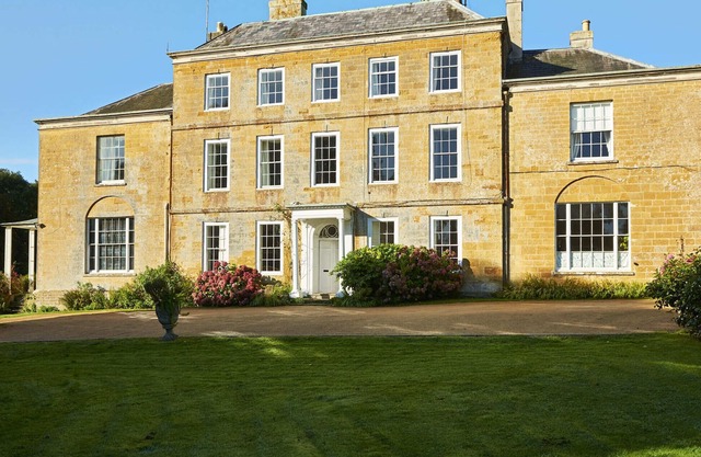 Spectacular, Georgian Rectory, Traditional, Catering Available, Coast 1.5 Miles