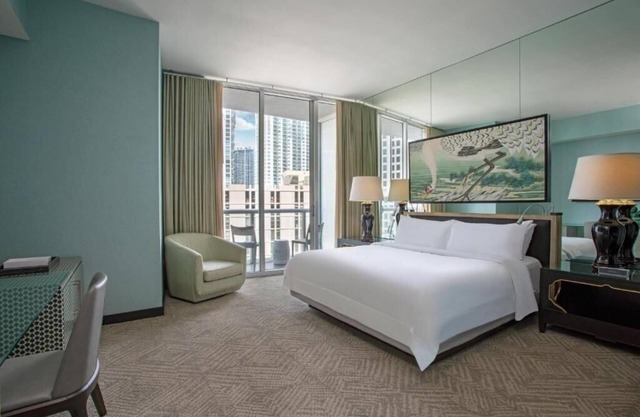 Spectacular King Room Near Brickell Park MIAMI