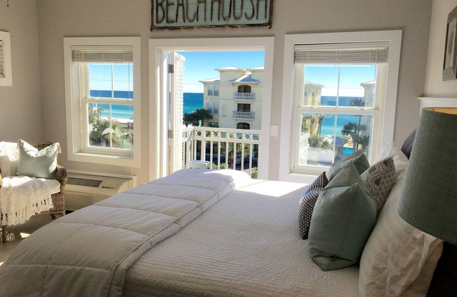 Spectaculaire vue sur l'océan! Très bien situé sur 30A / King Bed, WIFI, vient d'être refait!