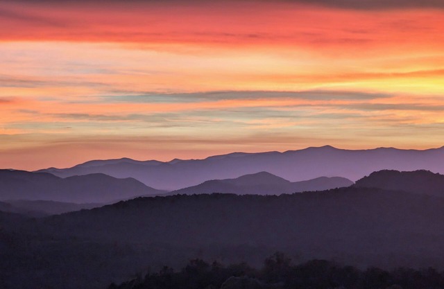 Vues panoramiques spectaculaires sur les montagnes