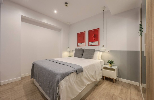Spectacular quadruple room w/ gym B113