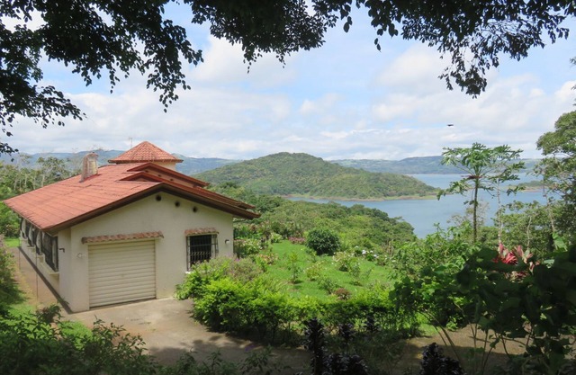 Vue spectaculaire, proche des attractions de Monteverde et du volcan Arenal