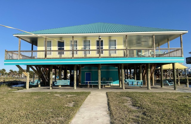 Magnifique maison privée au bord de l'eau, nouvelle construction, jetée éclairée de 250 pieds, a tout